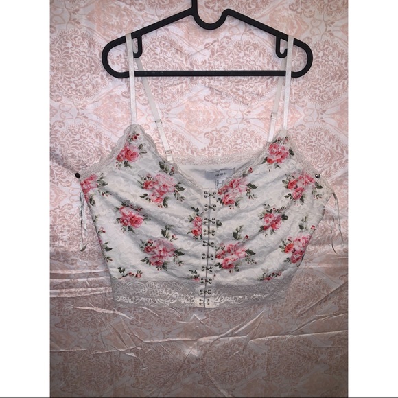 Forever 21 Plus Size Laced Floral Crop Top - Picture 3 of 3